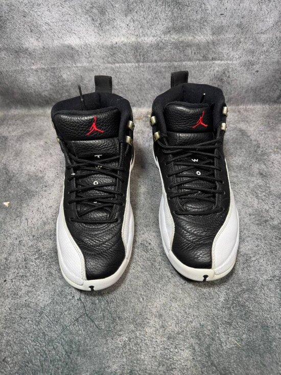 Size 8 | Jordan 12 Playoff No Box | Pre-Owned main image 4